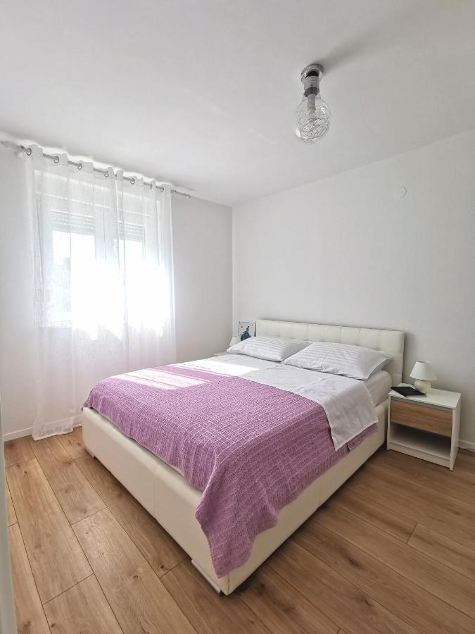 Ferienwohnung Ulike I Pini Pula Exterior foto